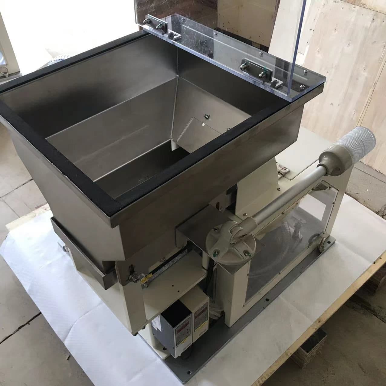 HONGCHAO brand electromagnetic screw vibration bowl feeder view 7