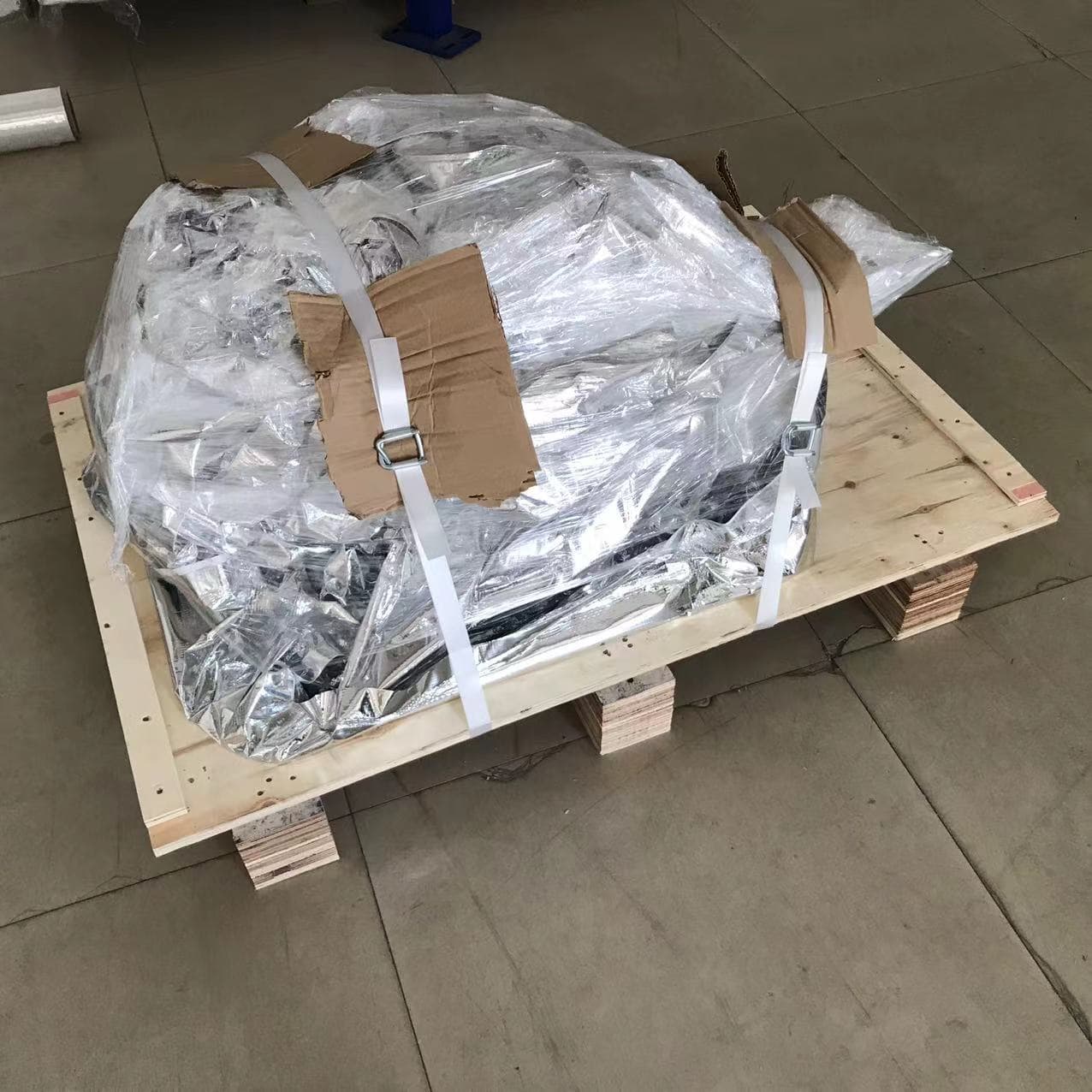 High Accurate Factory Customized Durable Electromagnet Automatic Small Vibratory Bowl Feeder for PCB view 3