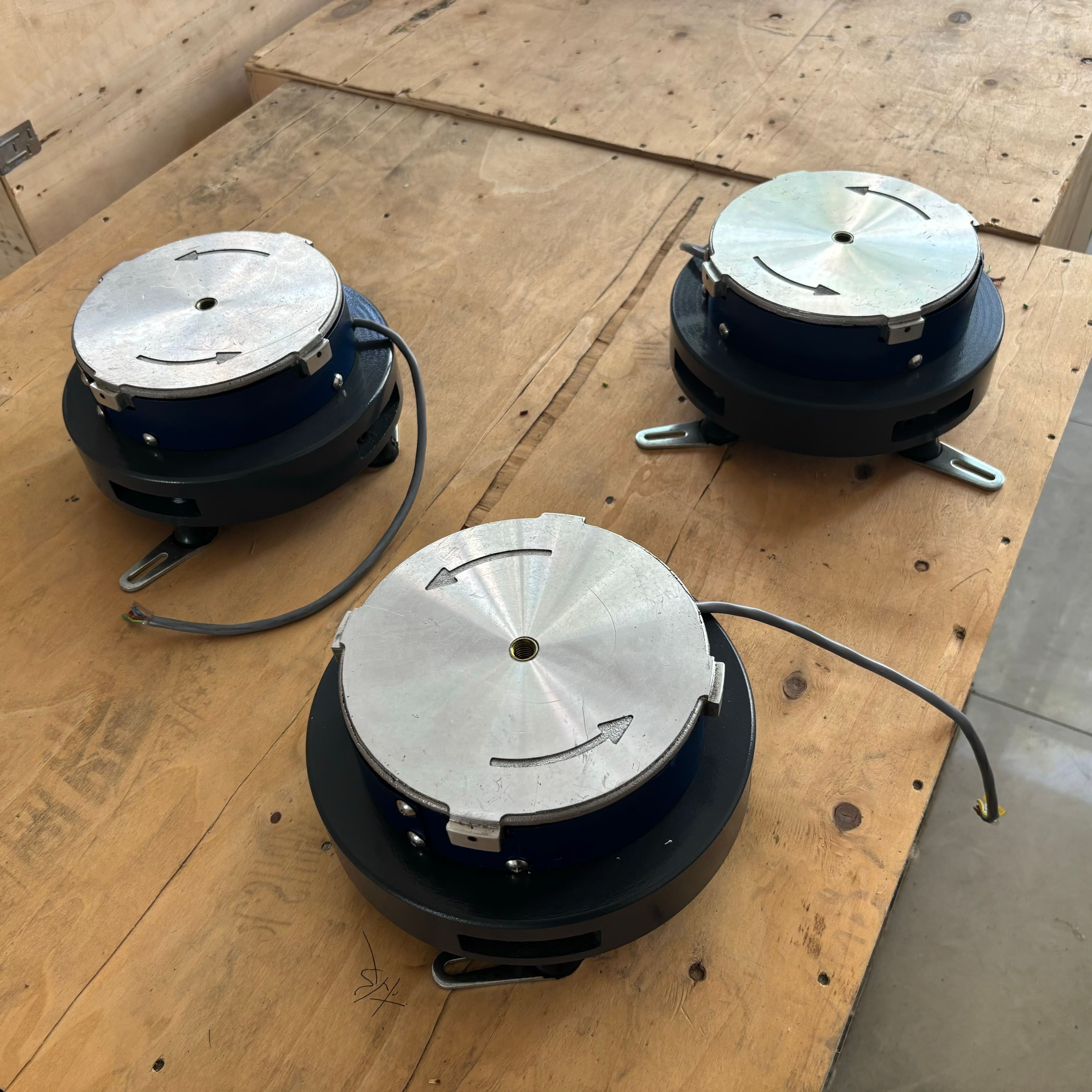 Customizable HONGCHAO brand vibratory bowl drive units view 5