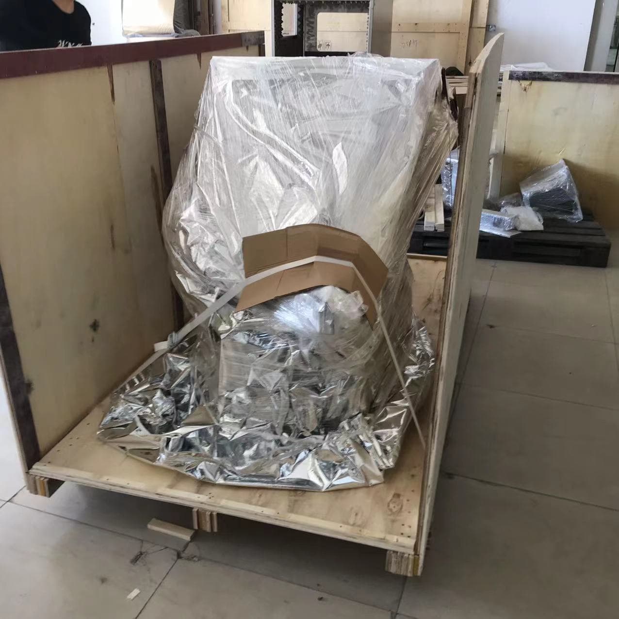 Factory directly manufacture 800mm stainless steel
vibration bowl feeder for sprayer pump view 4