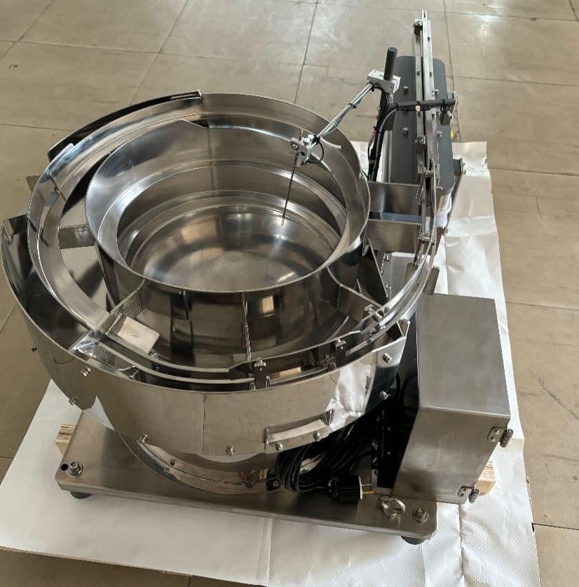 High Speed Custom Durable Vibration Bowl Feeder for Plastic bottles view 1